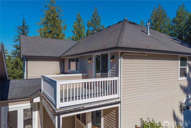 17921 64th Street E, Lake Tapps, WA 98391