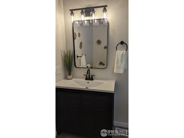 221 W 57th St 89B, Loveland, CO 80538