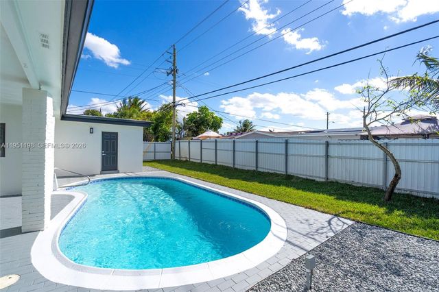 7756 Embassy Blvd, Miramar, FL 33023