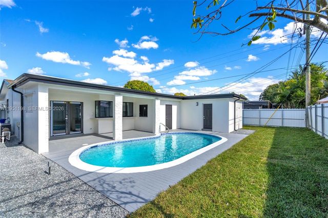 7756 Embassy Blvd, Miramar, FL 33023