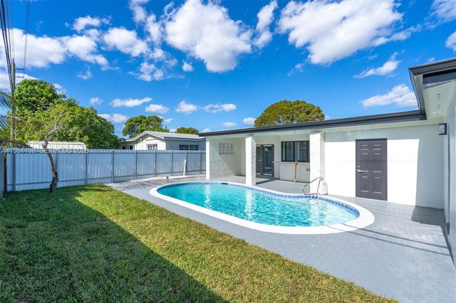 7756 Embassy Blvd, Miramar, FL 33023