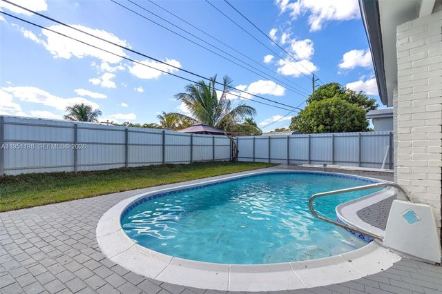 7756 Embassy Blvd, Miramar, FL 33023