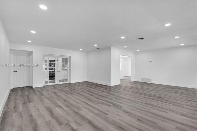 7756 Embassy Blvd, Miramar, FL 33023