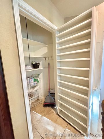 1406 Country Club Road, Mcalester, OK 74501