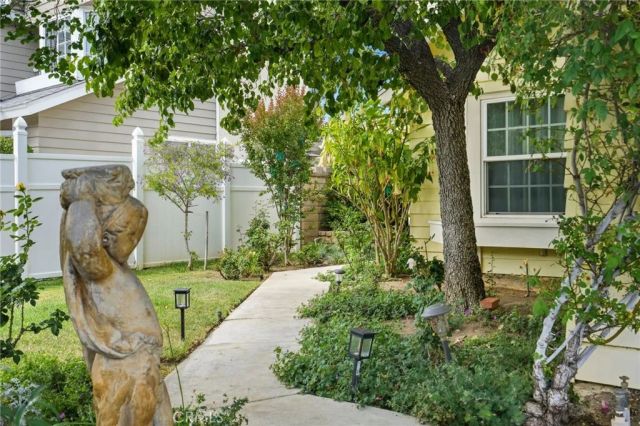 32146 Green Hill Drive, Castaic, CA 91384