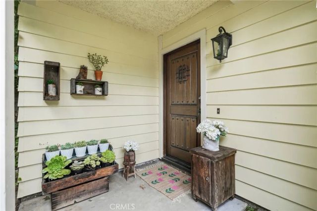 32146 Green Hill Drive, Castaic, CA 91384