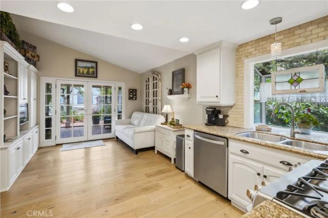 32146 Green Hill Drive, Castaic, CA 91384