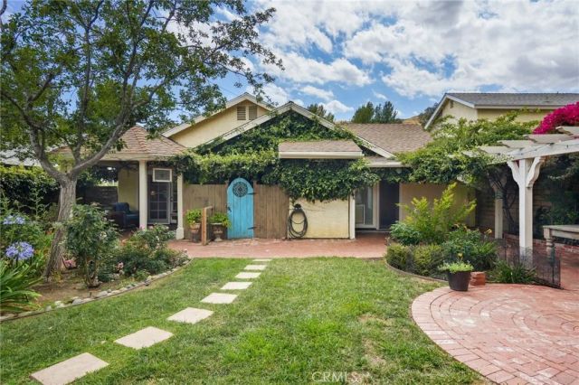 32146 Green Hill Drive, Castaic, CA 91384