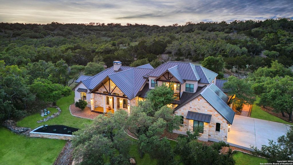 1941 Canyon Curve, Spring Branch, TX 78070