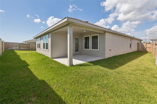 8206 Blackwell Cove Drive, Baytown, TX 77523