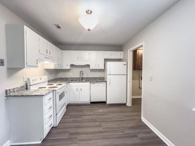 101 Timberlane B, Summerville, SC 29485