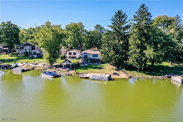 5764 Oak Drive NW, Canton, OH 44718