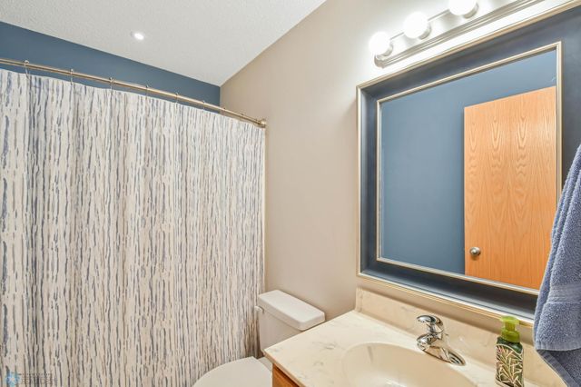 1168 43rd Avenue W, West Fargo, ND 58078