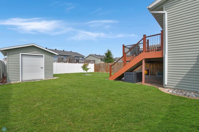 1168 43rd Avenue W, West Fargo, ND 58078