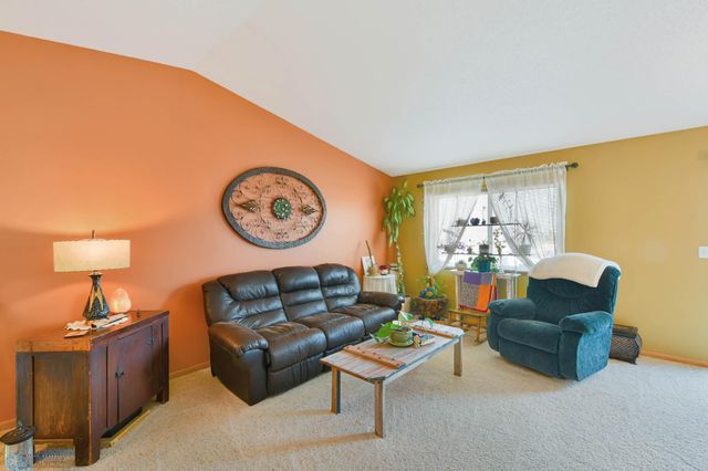 1168 43rd Avenue W, West Fargo, ND 58078