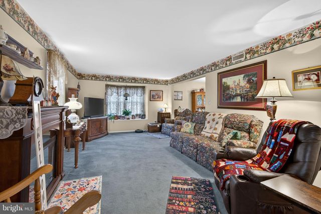 7914 WOODSBLUFF RUN, Fogelsville, PA 18051