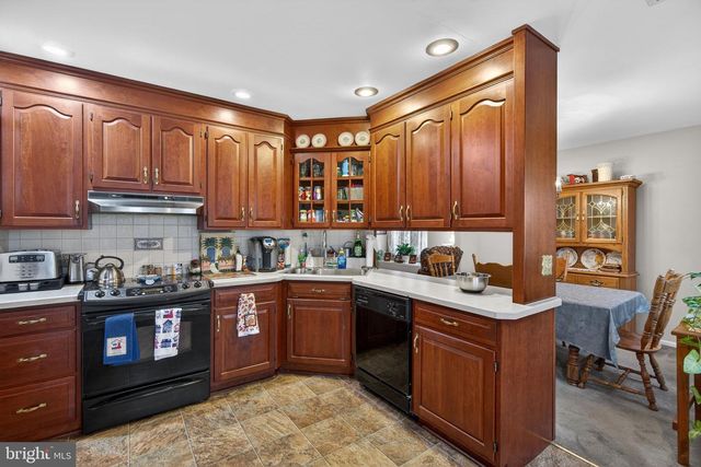 7914 WOODSBLUFF RUN, Fogelsville, PA 18051