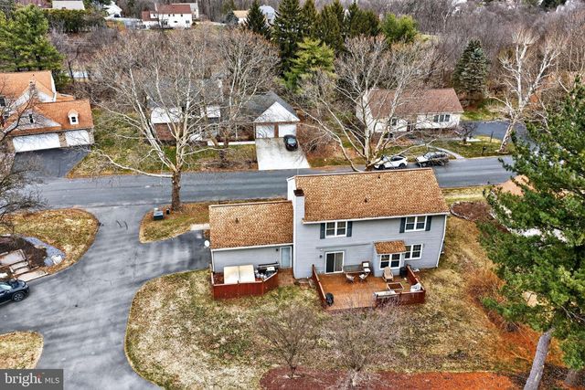 7914 WOODSBLUFF RUN, Fogelsville, PA 18051