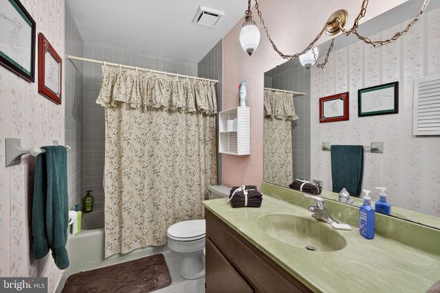 7914 WOODSBLUFF RUN, Fogelsville, PA 18051