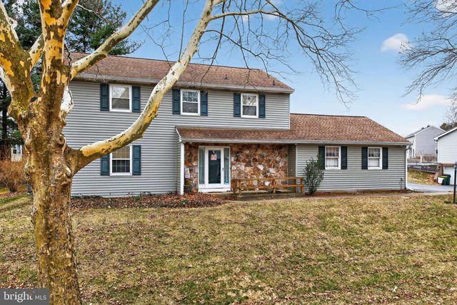 7914 WOODSBLUFF RUN, Fogelsville, PA 18051