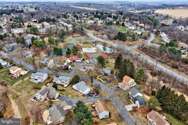 7914 WOODSBLUFF RUN, Fogelsville, PA 18051