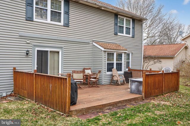 7914 WOODSBLUFF RUN, Fogelsville, PA 18051