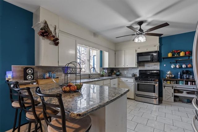 2002 17th Street, Rogers, AR 72758