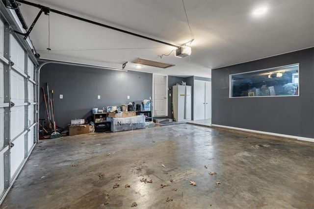 2002 17th Street, Rogers, AR 72758