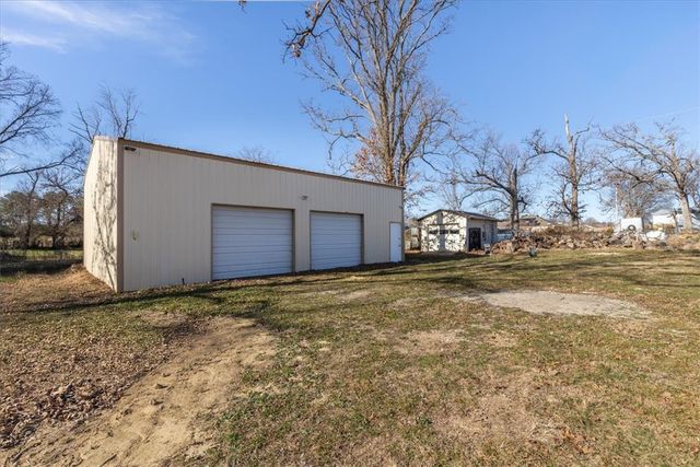 2002 17th Street, Rogers, AR 72758