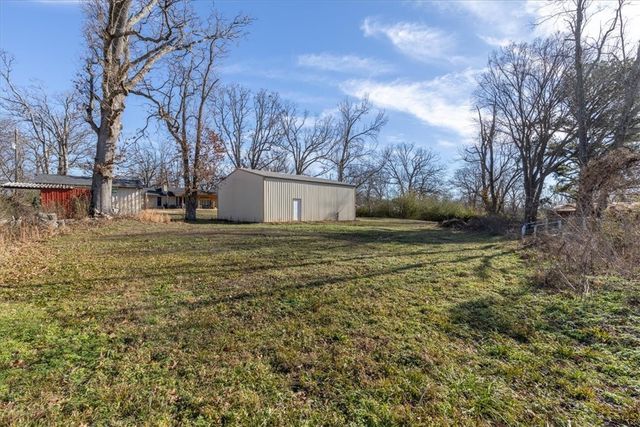 2002 17th Street, Rogers, AR 72758