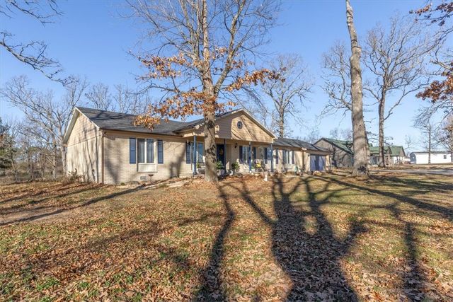 2002 17th Street, Rogers, AR 72758