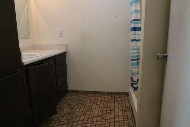 1789 Beverly Ave, Olivehurst, CA 95961