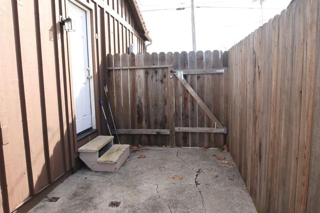 1789 Beverly Ave, Olivehurst, CA 95961