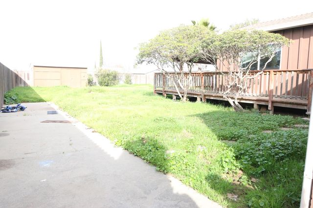 1789 Beverly Ave, Olivehurst, CA 95961