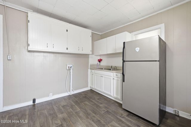 305 S Mcdaniel Street, Kinston, NC 28501