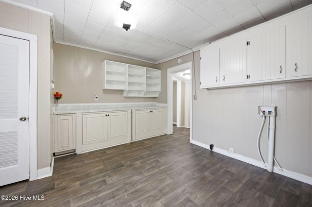 305 S Mcdaniel Street, Kinston, NC 28501