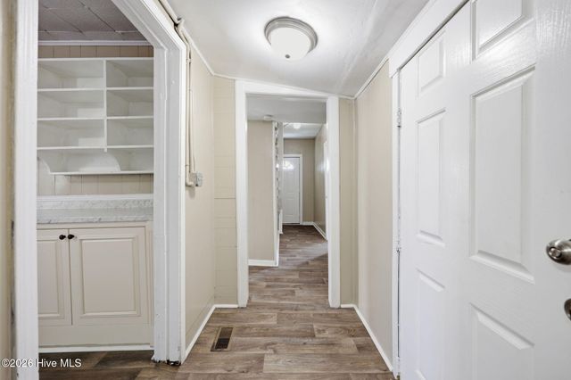 305 S Mcdaniel Street, Kinston, NC 28501