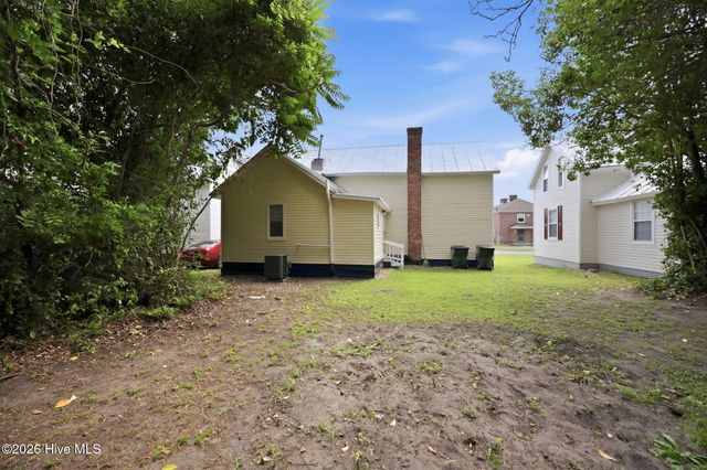 305 S Mcdaniel Street, Kinston, NC 28501