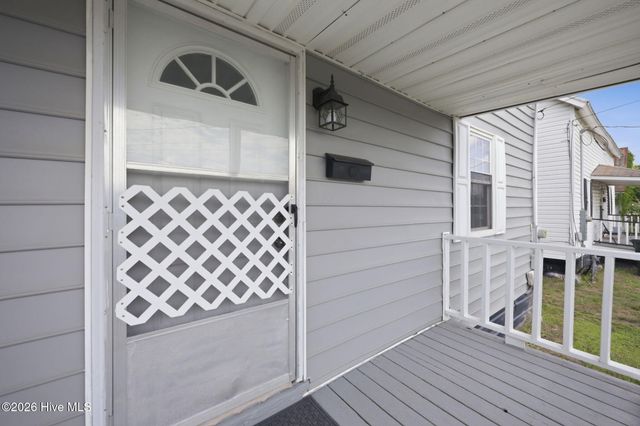 305 S Mcdaniel Street, Kinston, NC 28501