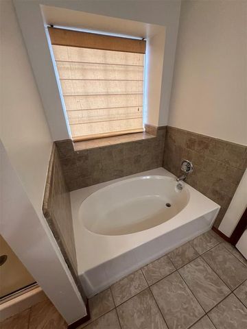 8 SW 132nd Street, Oklahoma City, OK 73170