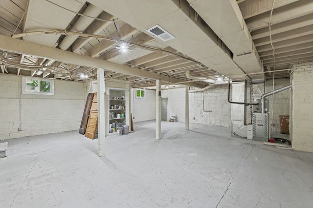 355 S Clifton, Wichita, KS 67218