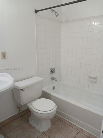 1239 SW 46th Avenue 903, Pompano Beach, FL 33069