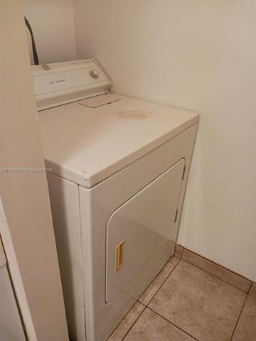1239 SW 46th Avenue 903, Pompano Beach, FL 33069