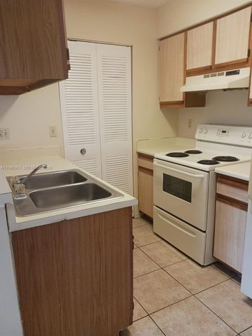 1239 SW 46th Avenue 903, Pompano Beach, FL 33069