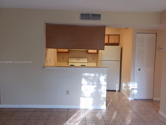 1239 SW 46th Avenue 903, Pompano Beach, FL 33069