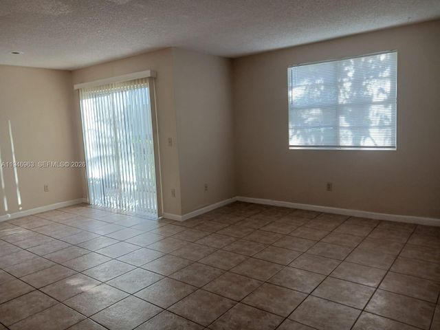 1239 SW 46th Avenue 903, Pompano Beach, FL 33069