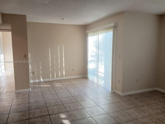 1239 SW 46th Avenue 903, Pompano Beach, FL 33069