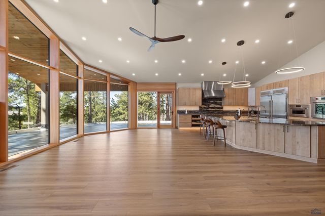 11829 VALLEY VIEW CIRCLE, Spearfish, SD 57783