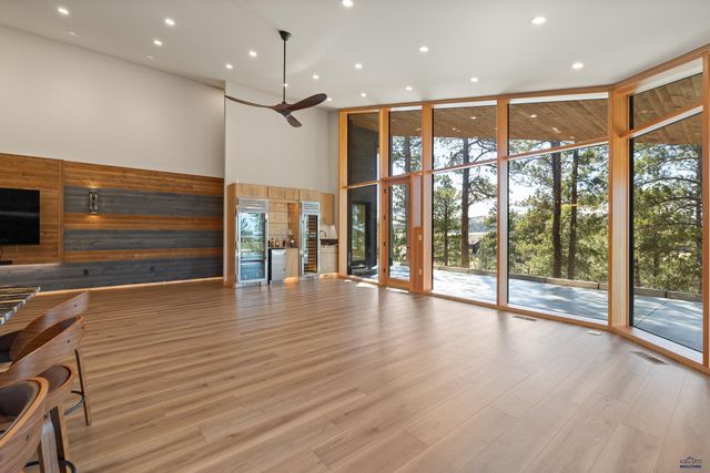 11829 VALLEY VIEW CIRCLE, Spearfish, SD 57783