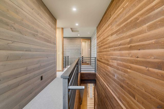 11829 VALLEY VIEW CIRCLE, Spearfish, SD 57783